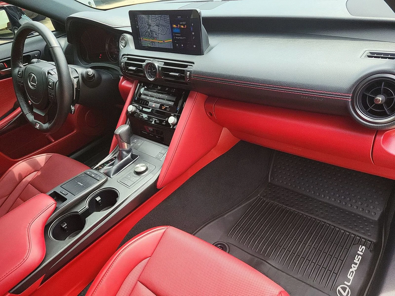 2023 Lexus IS 350 F SPORT - Photo 28