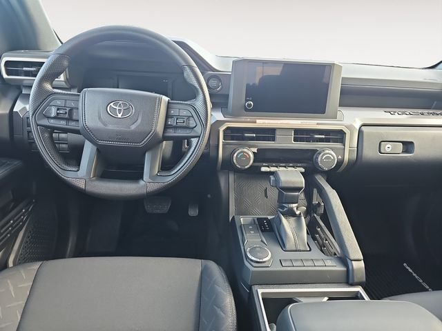 2026 Toyota Tacoma SR5 - Photo 10