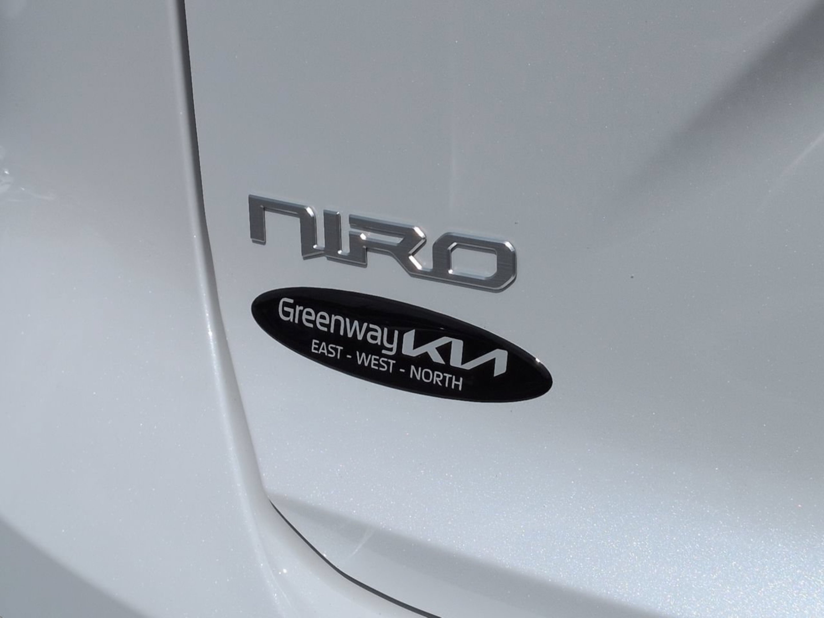 New 2026 Snow White Pearl Kia SX image 33