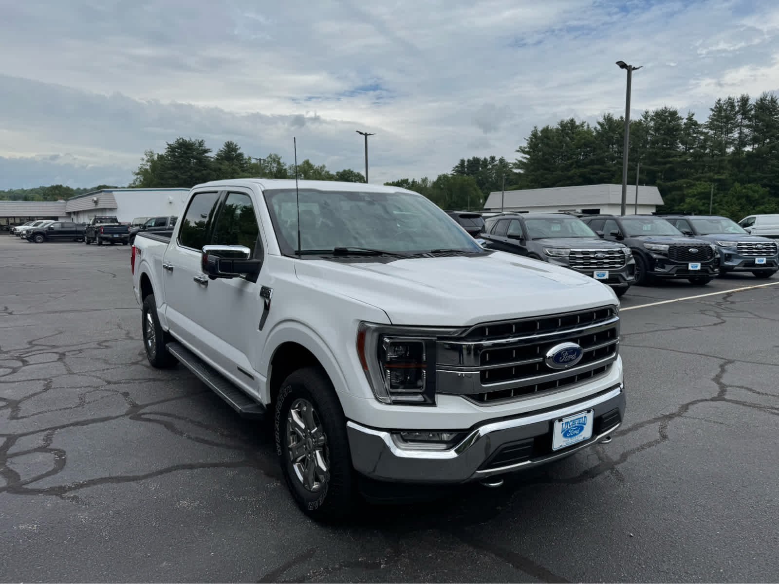 Certified Used 2021 Oxford White Ford LARIAT image 8
