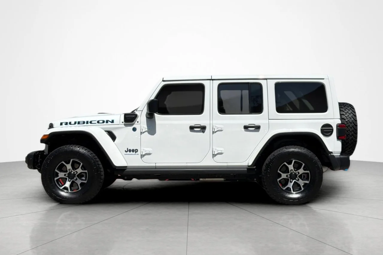 Used 2023 BRIGHT WHITE CLEAR Jeep Rubicon image 2