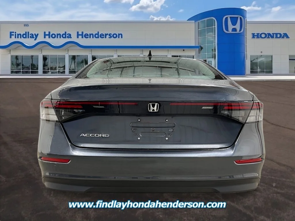 New 2026 Meteorite Gray Metallic Honda SE image 4