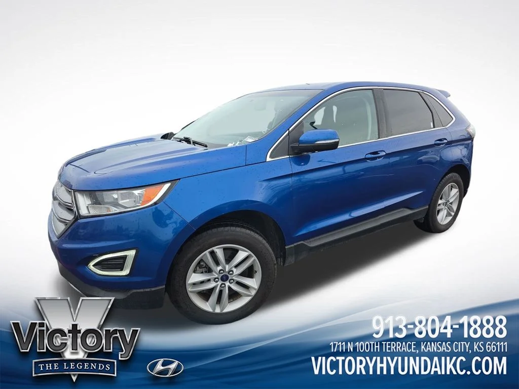 Used 2018 Blue Ford SEL image 1