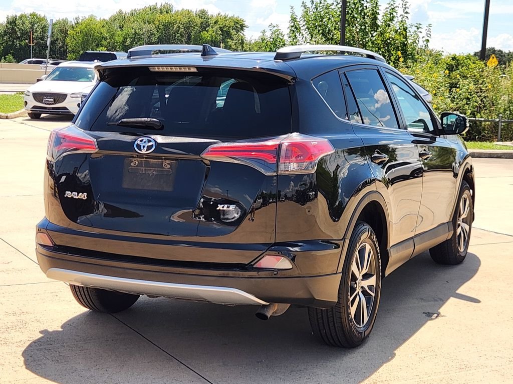 Used 2016 Black Toyota XLE image 5