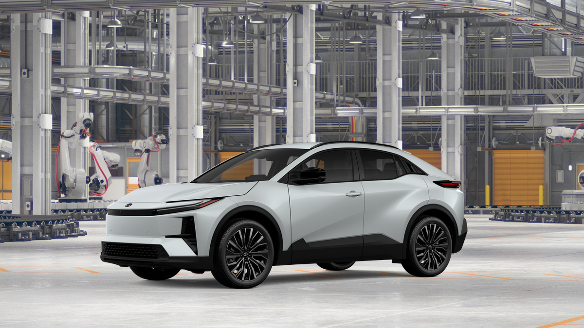 New 2027 Wind Chill Pearl Toyota XSE image 2