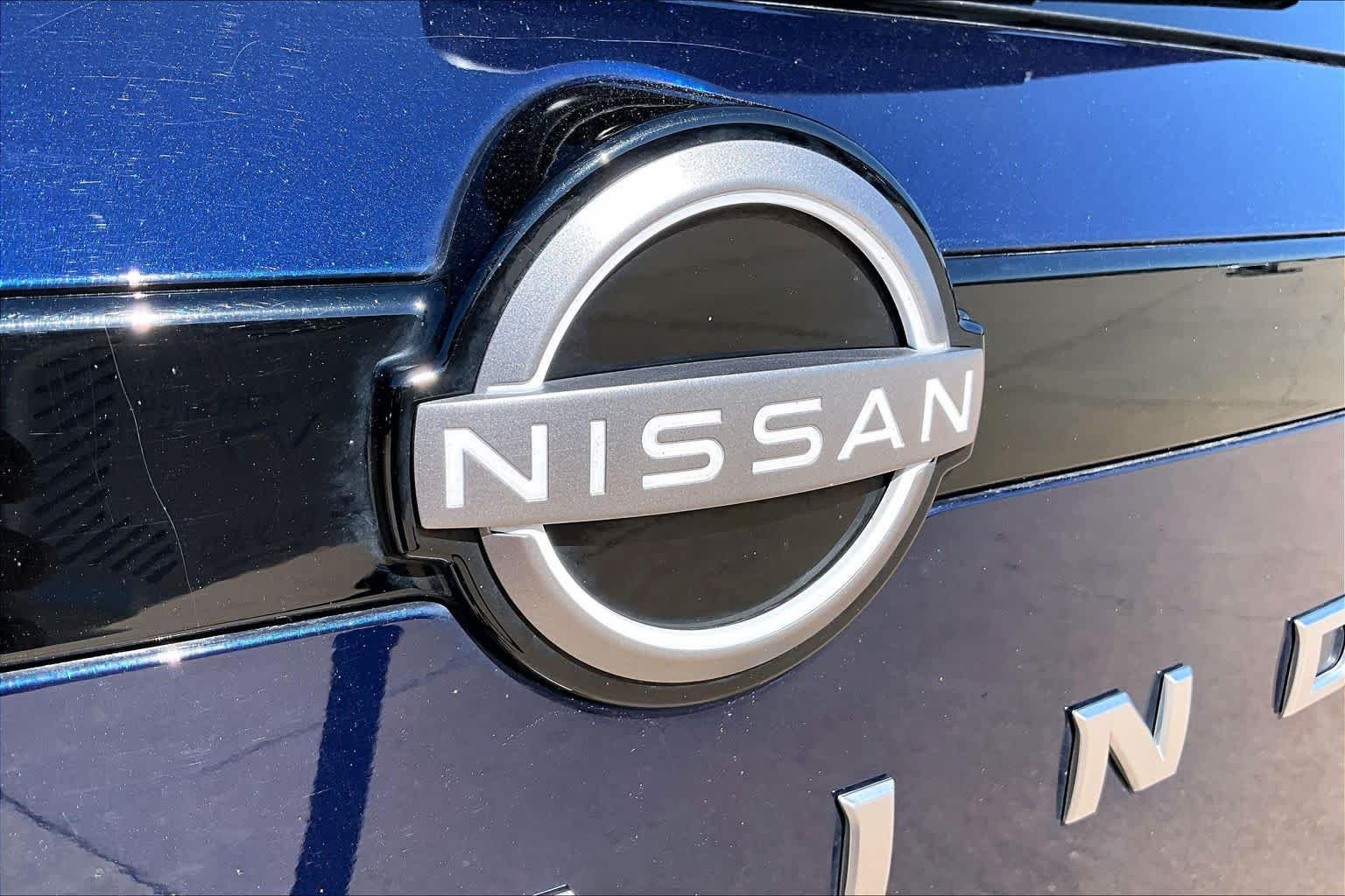 2025 Nissan Pathfinder SV - Photo 28