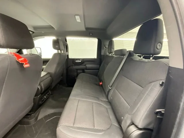 Used 2020 White Chevrolet Custom image 11