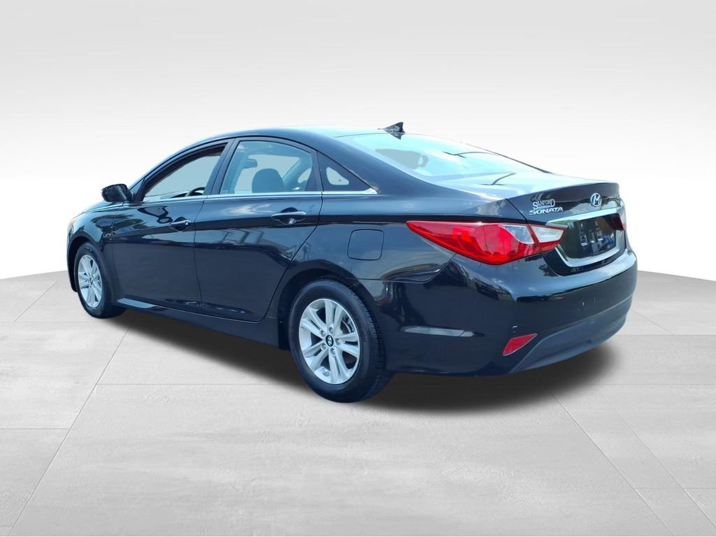 Used 2014 Phantom Black Metallic Hyundai GLS image 22