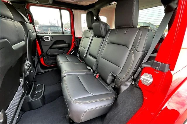 New 2026 Firecracker Red Clear-Coat Exterior Paint Jeep Sahara image 16