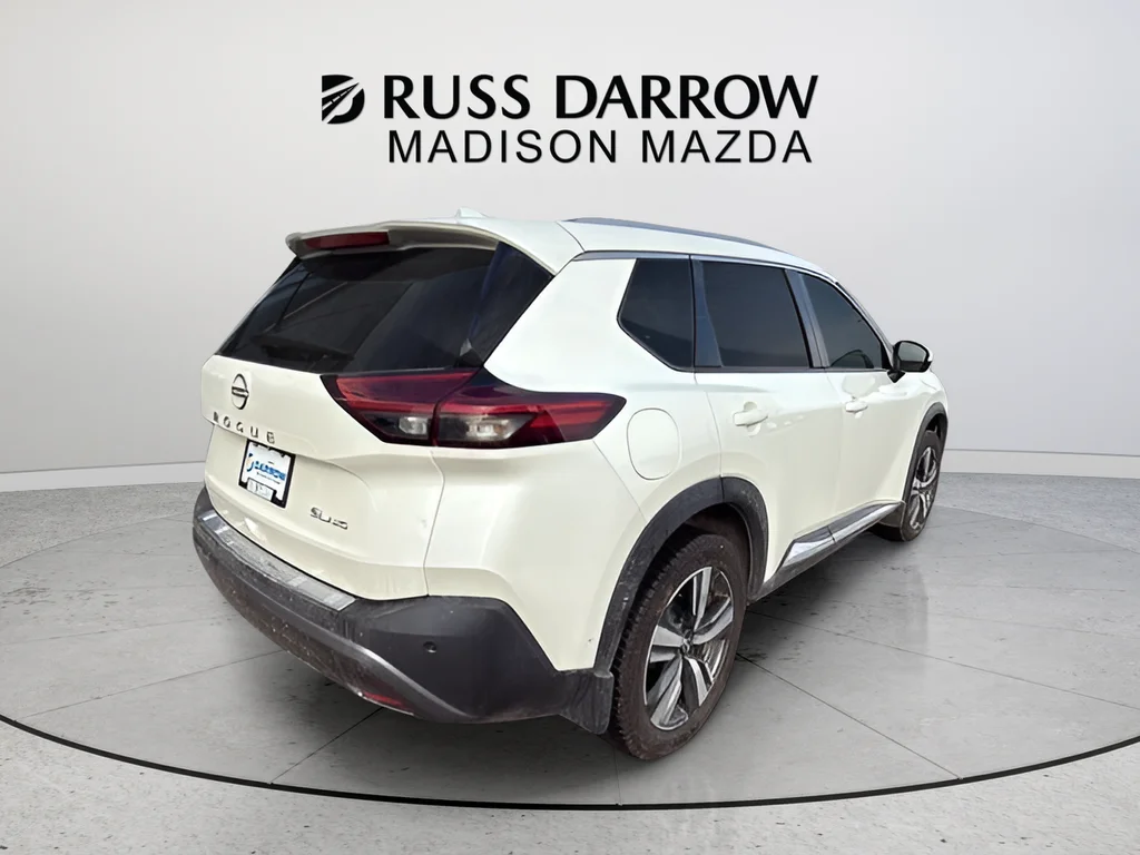 Used 2023 White Nissan SL image 5