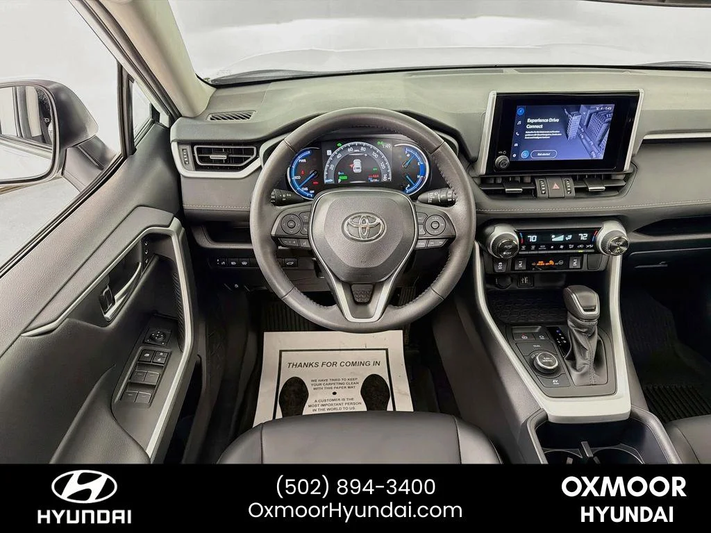 Used 2025 Wind Chill Pearl Toyota Hybrid XLE Premium image 23