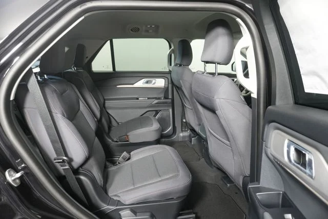New 2026 Agate Black Metallic Ford Active image 28
