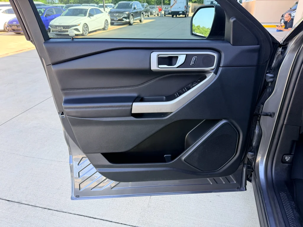 Used 2024 Carbonized Gray Metallic Ford XLT image 10