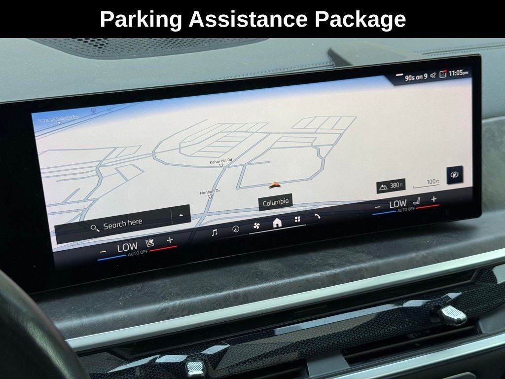 Used 2024 White BMW xDrive40i image 3
