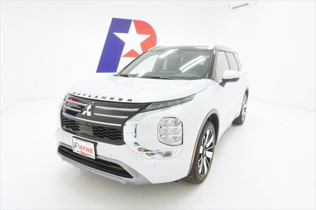 2026 Mitsubishi Outlander SEL FWD's photo
