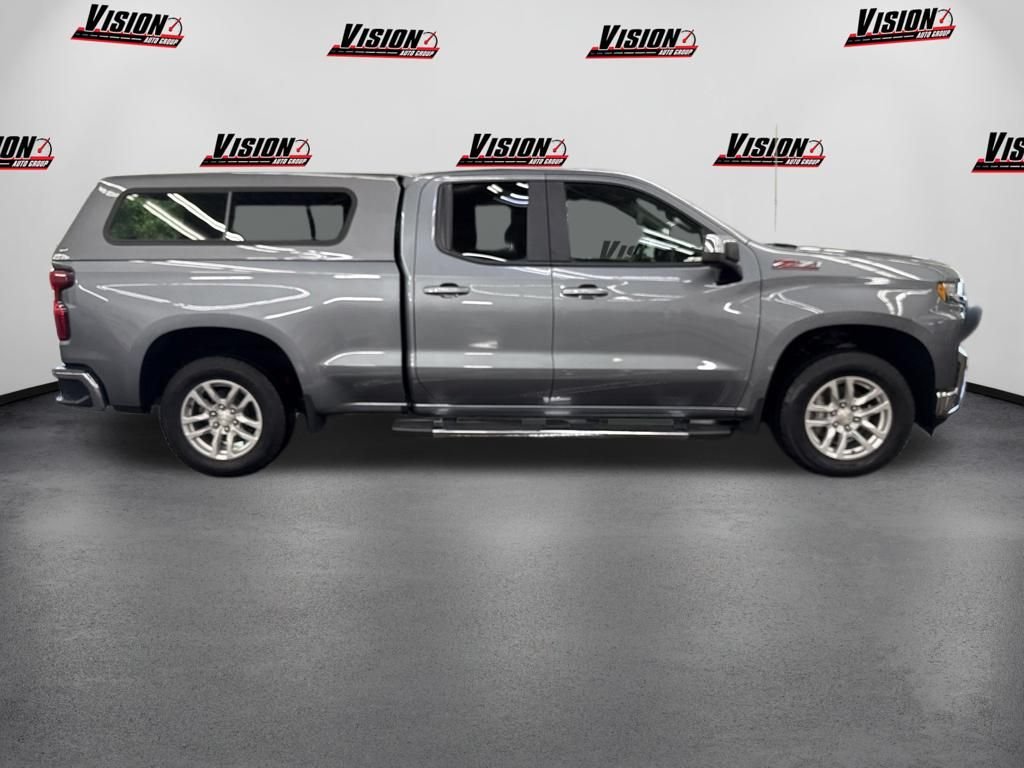 Used 2019 Gray Chevrolet LT image 4
