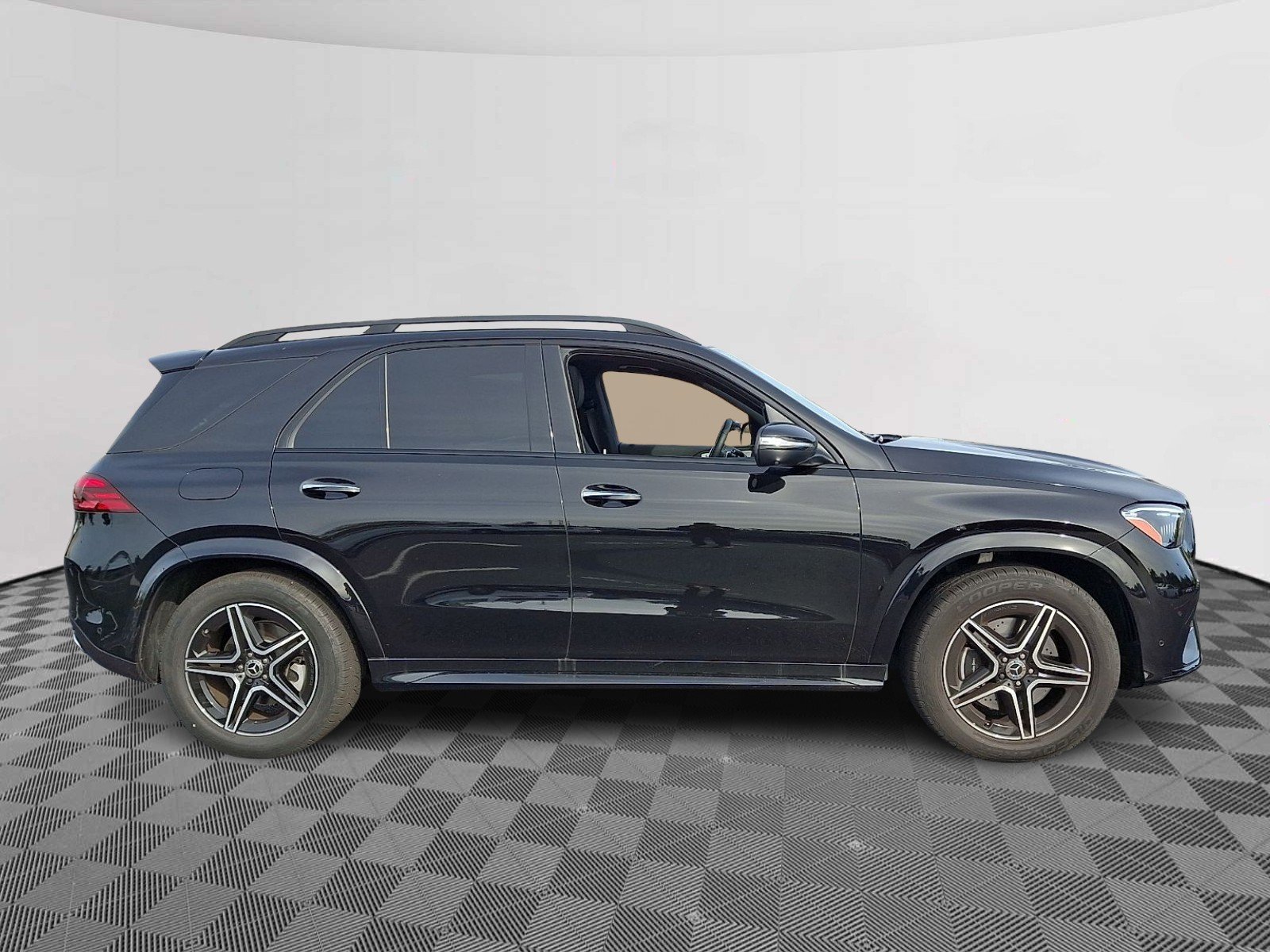 Used 2026 Obsidian Black Metallic - 197 Mercedes-Benz  image 7