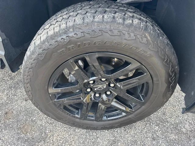 Used 2025 Gray Chevrolet LT Trail Boss image 7