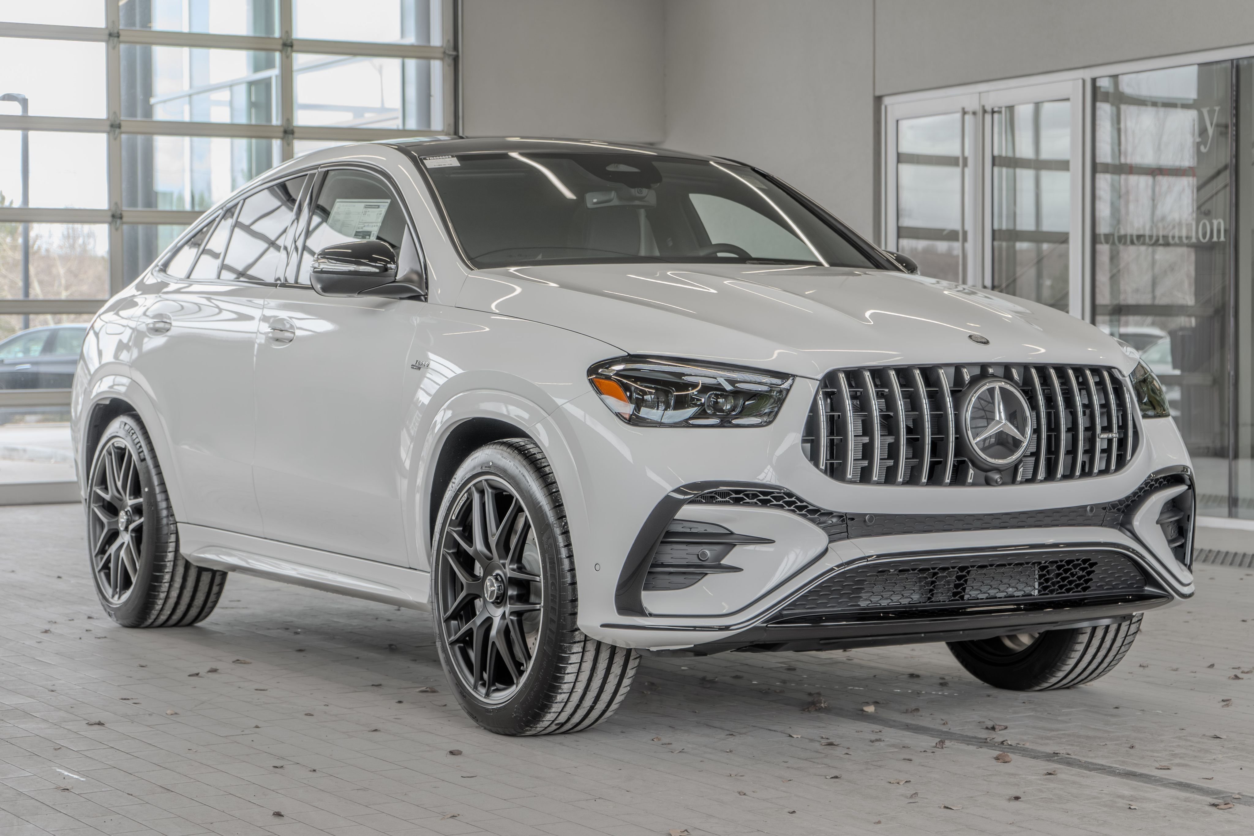New 2026 MANUFAKTUR Moonlight White Metallic Mercedes-Benz GLE 53 AMG® image 21