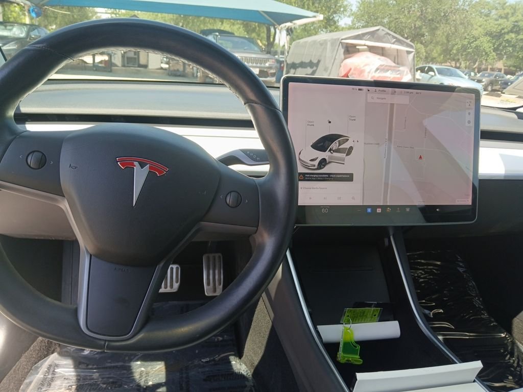 Used 2019  Tesla Long Range image 14