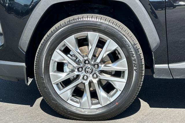Certified Used 2025 Black Toyota XLE Premium image 31