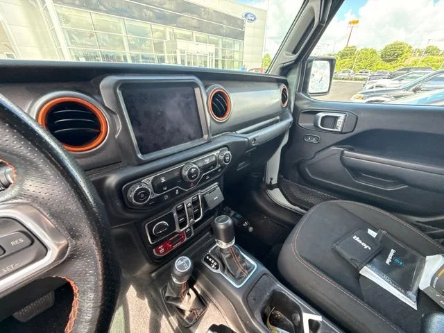 Used 2023 Earl Clearcoat Jeep Mojave image 8
