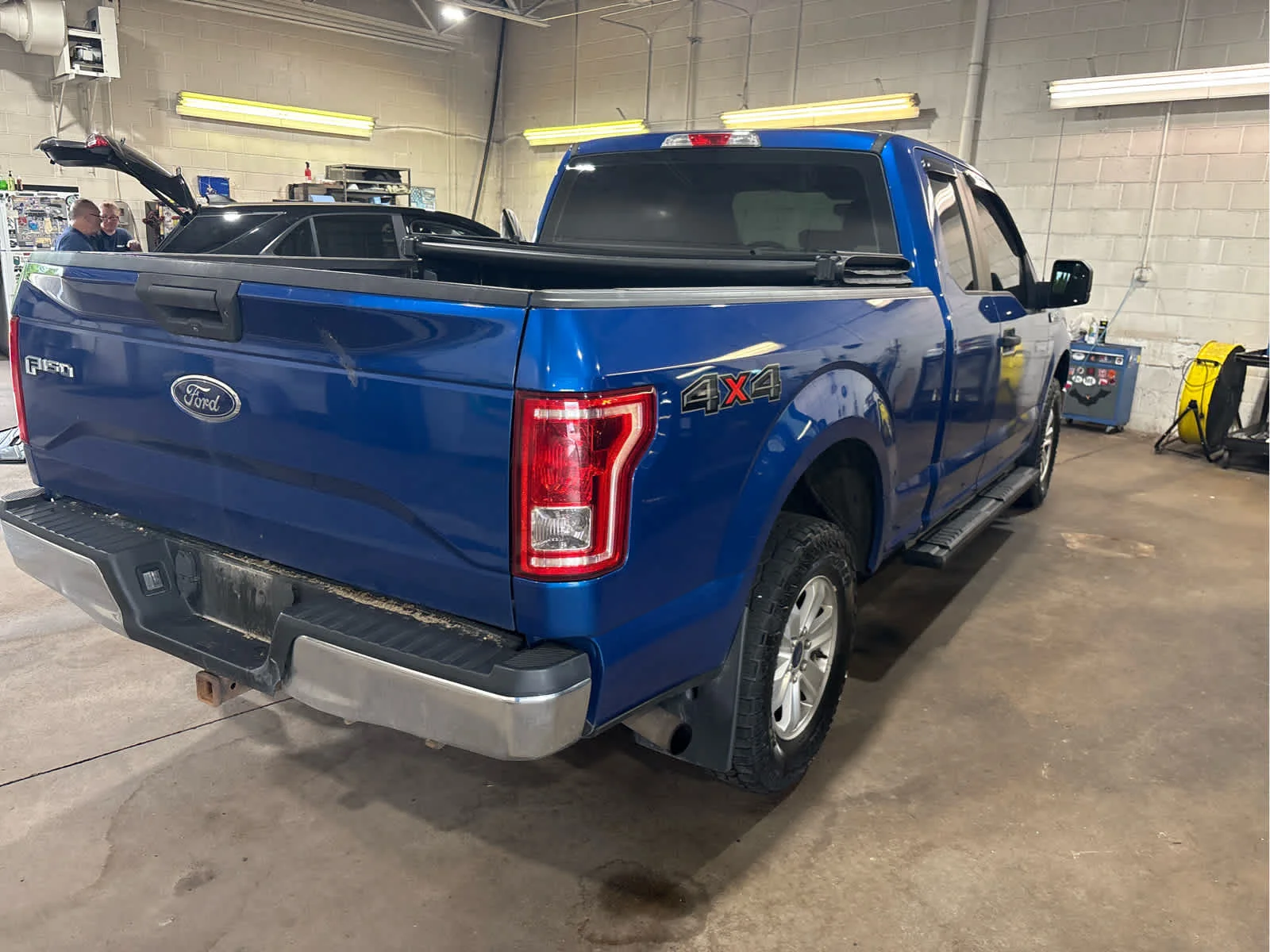 Used 2017 Lightning Blue Ford XL image 5