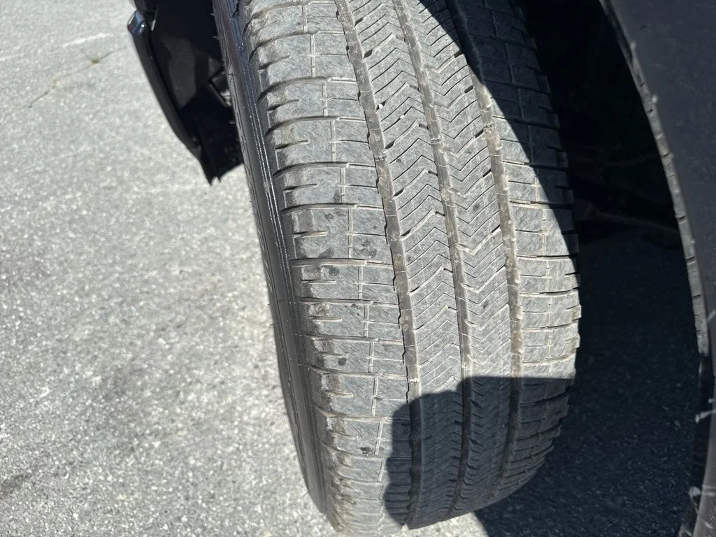 Used 2023 Blue Ford XLT image 31