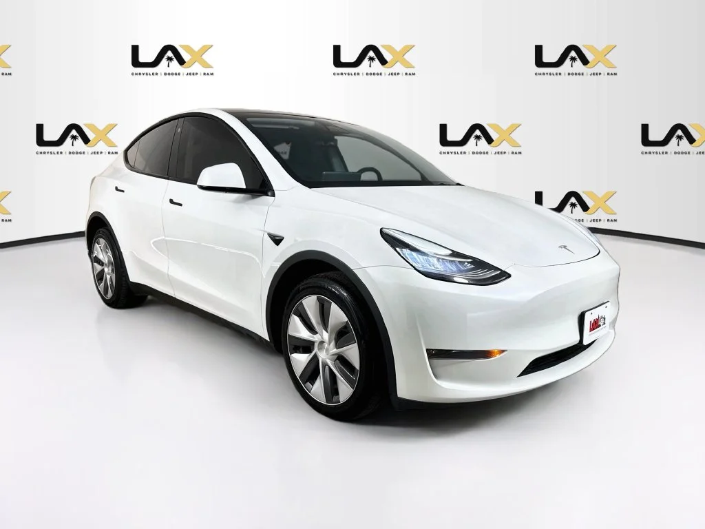 Used 2023 White Tesla Long Range image 30