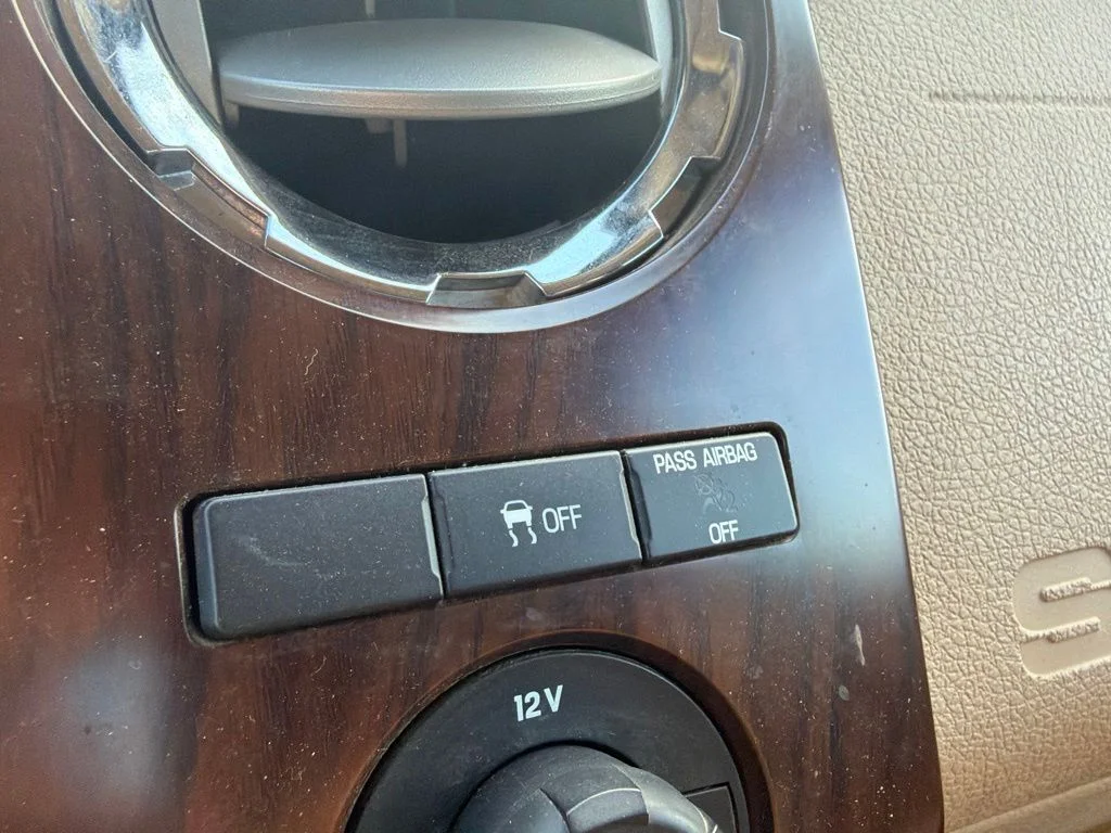 Used 2011 Blue Ford Lariat image 25