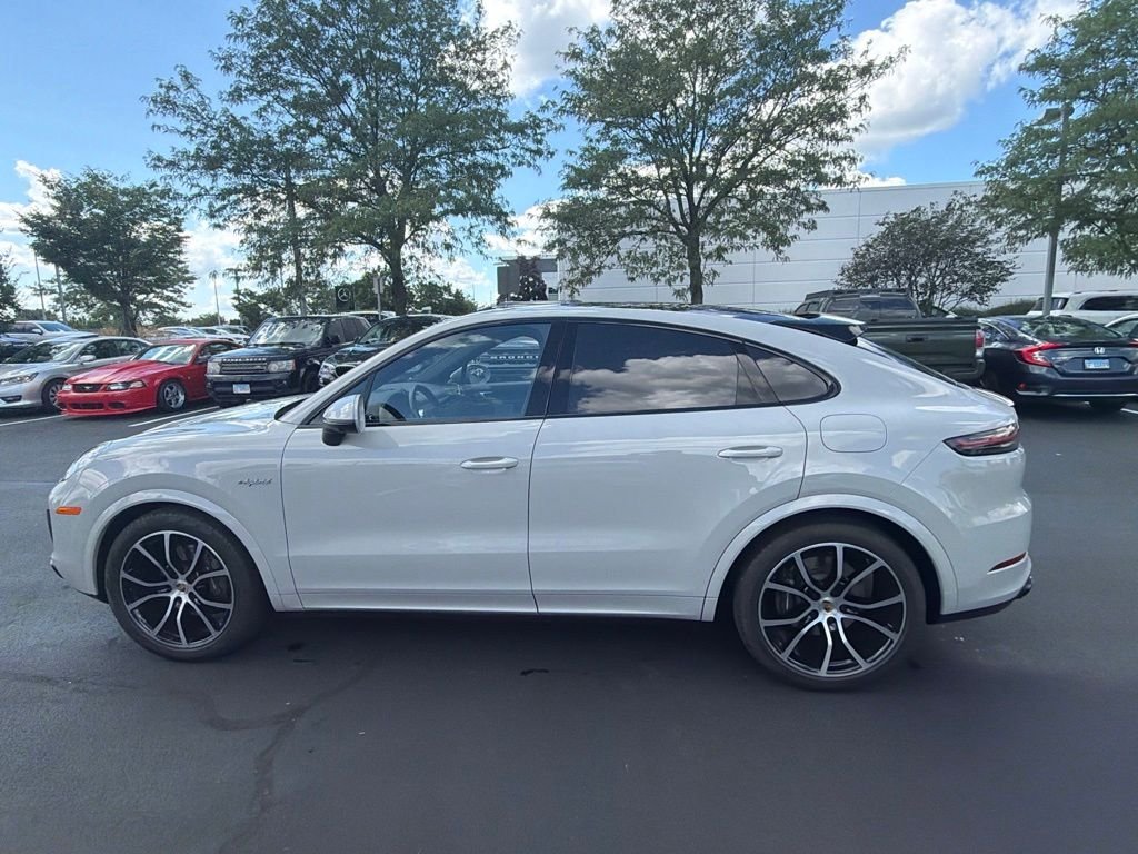 Used 2022 Gray Porsche  image 2
