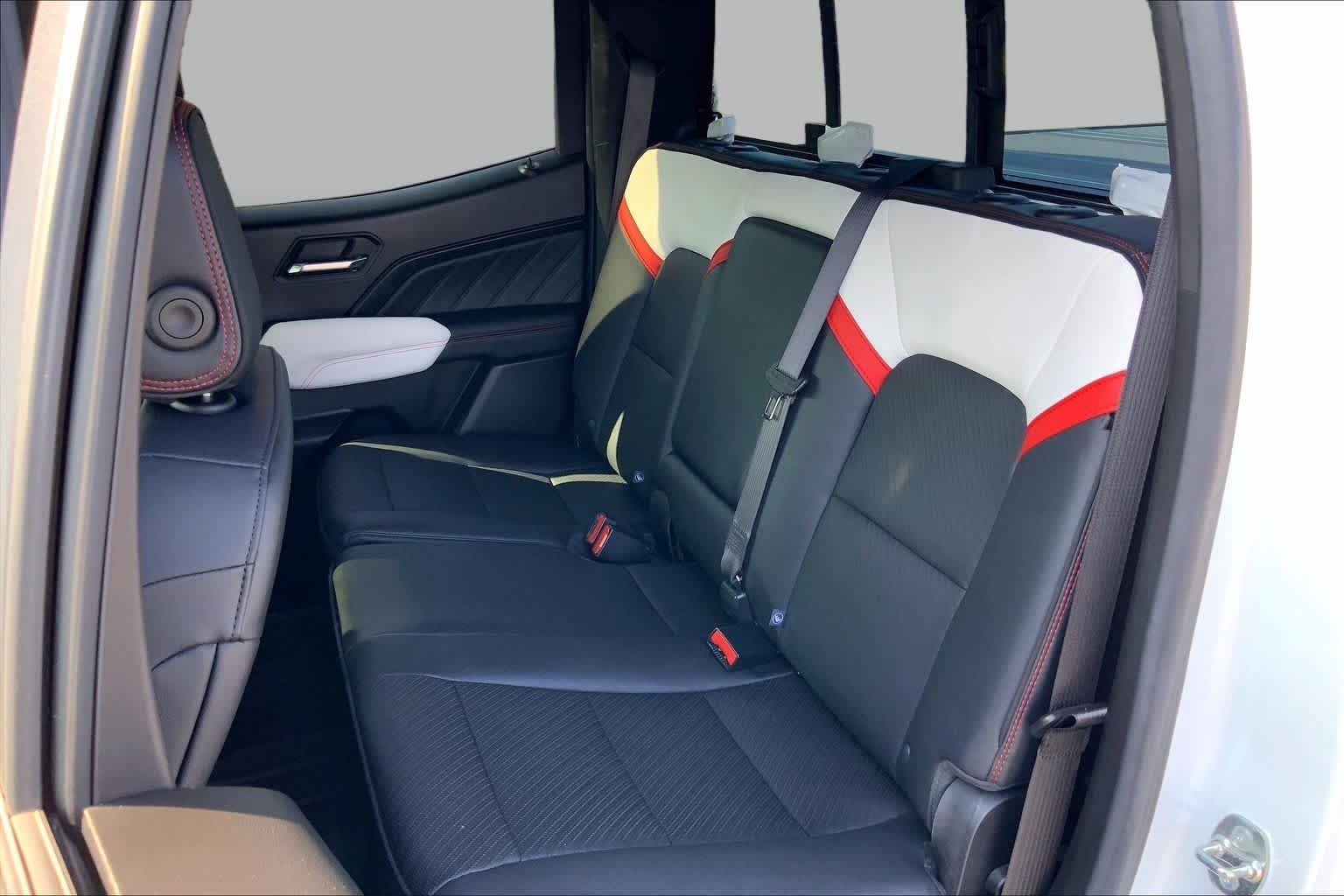 Used 2024 Summit White GMC 4WD AT4X image 20