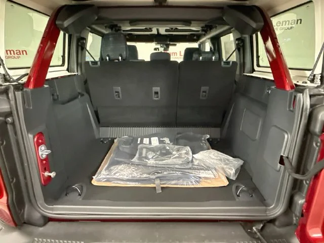 New 2026 Ruby Red Metallic Tinted Clearcoat Ford Heritage Edition image 26