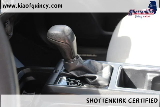 Used 2018 Silver Toyota SR image 22