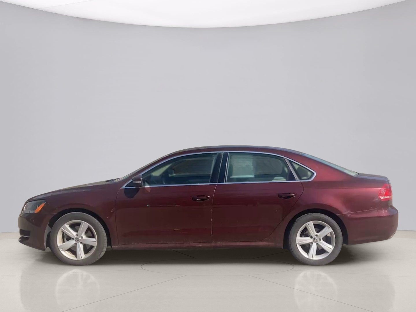 Used 2012 Maroon Volkswagen 2.5 SE image 2