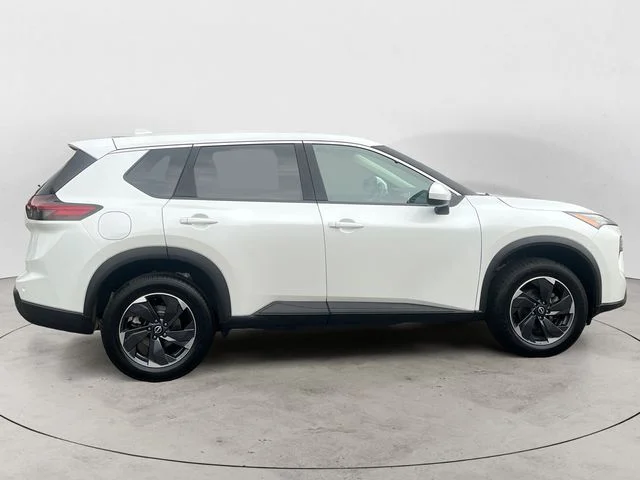 Used 2025 White Nissan SV image 6