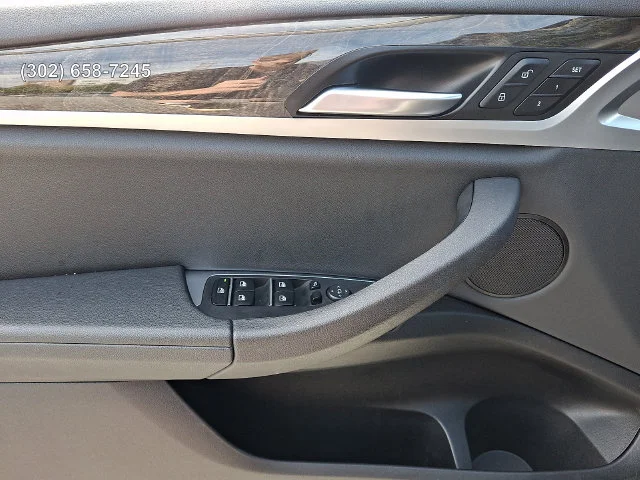 Used 2019 Jet Black BMW xDrive30i image 11