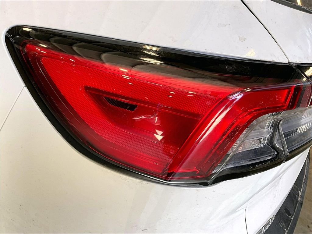 Used 2022 White Ford SEL image 35