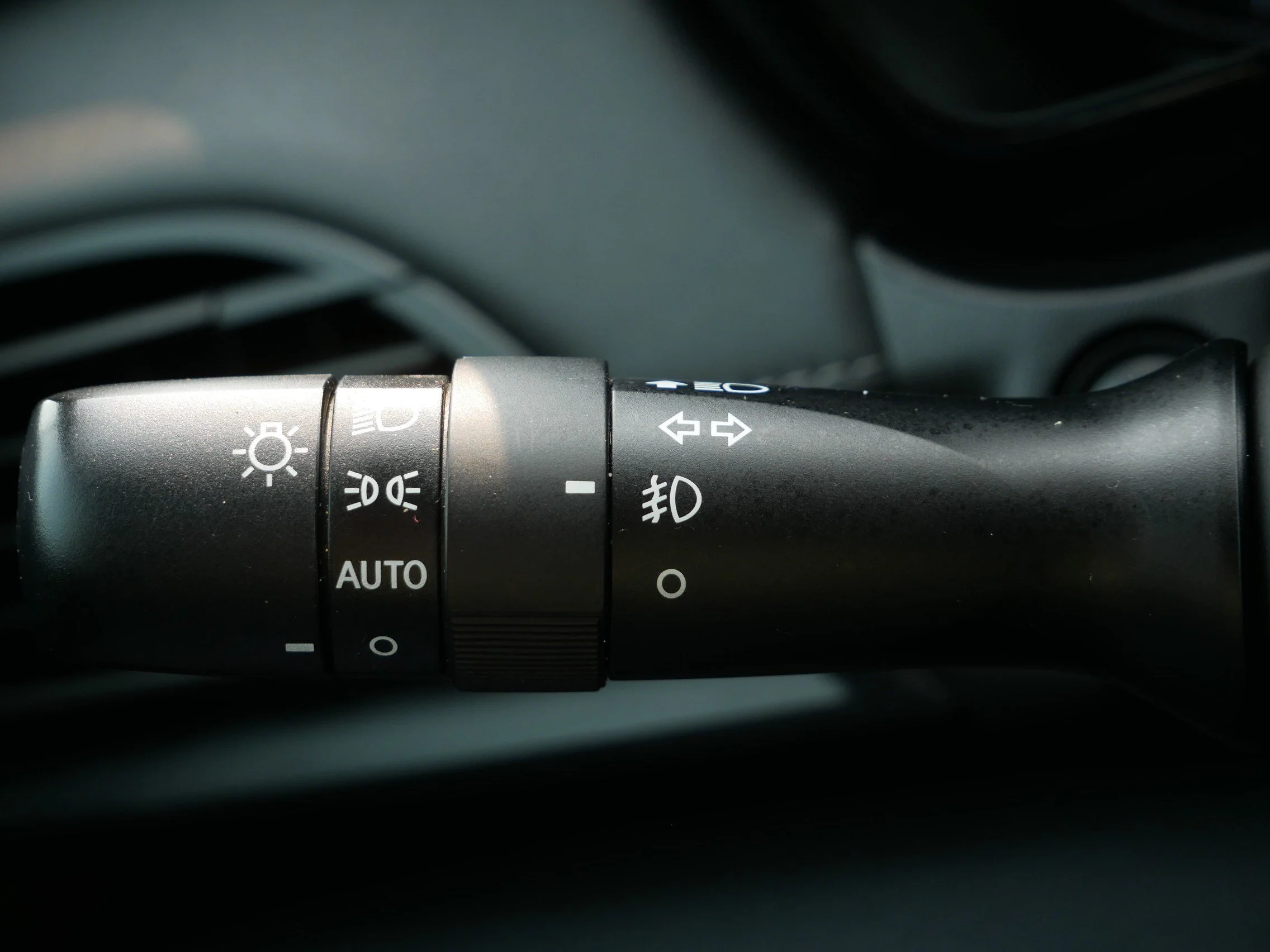 Used 2024 Crystal Black Silica Subaru Premium image 29