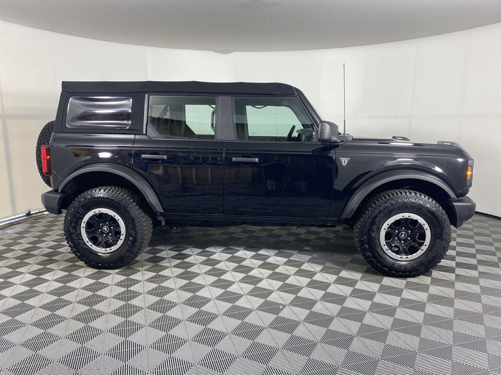 Used 2021 Shadow Black Ford Base Advanced image 3