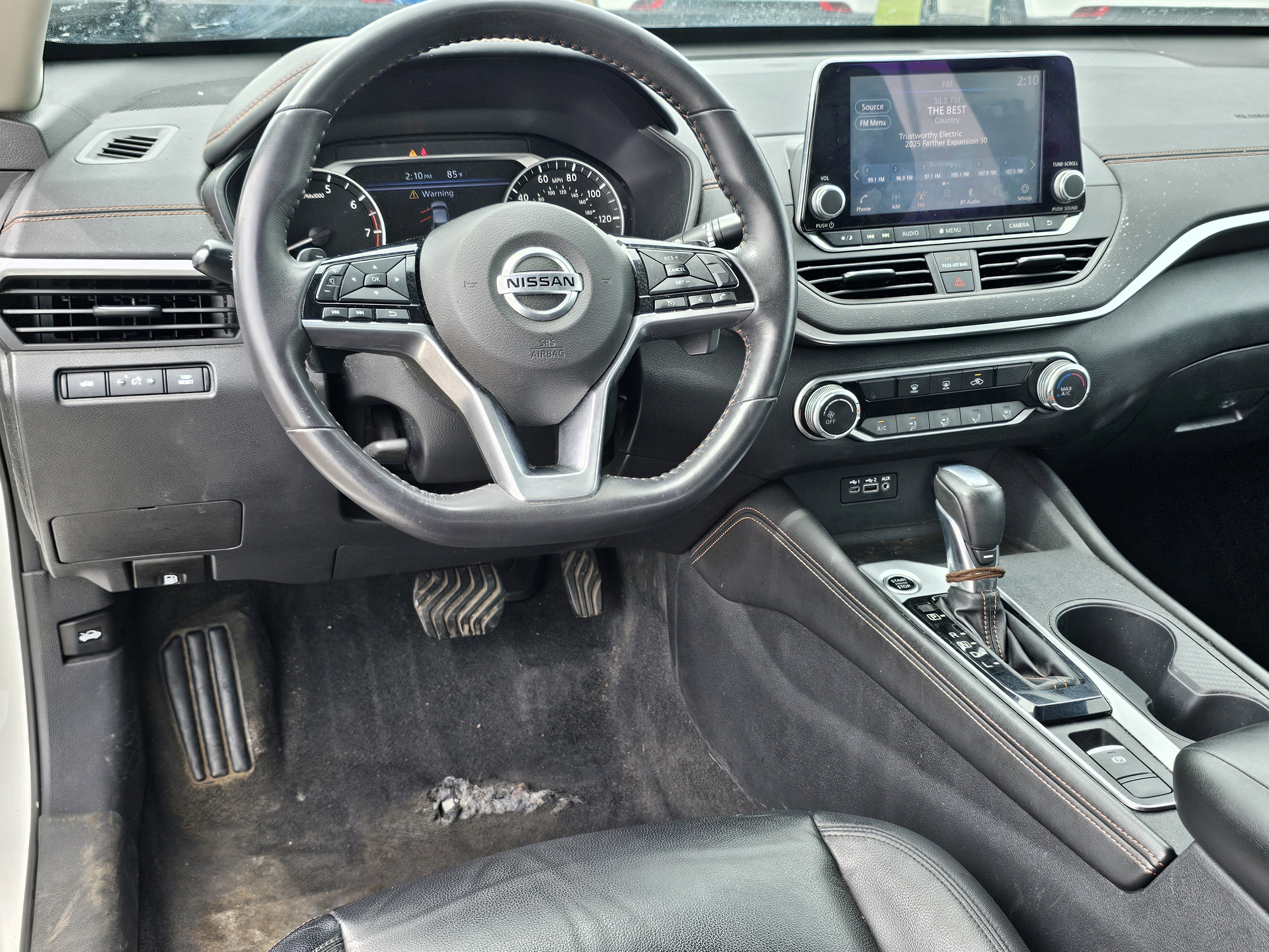 Used 2021 Pearl White Tricoat Nissan 2.5 SR image 32