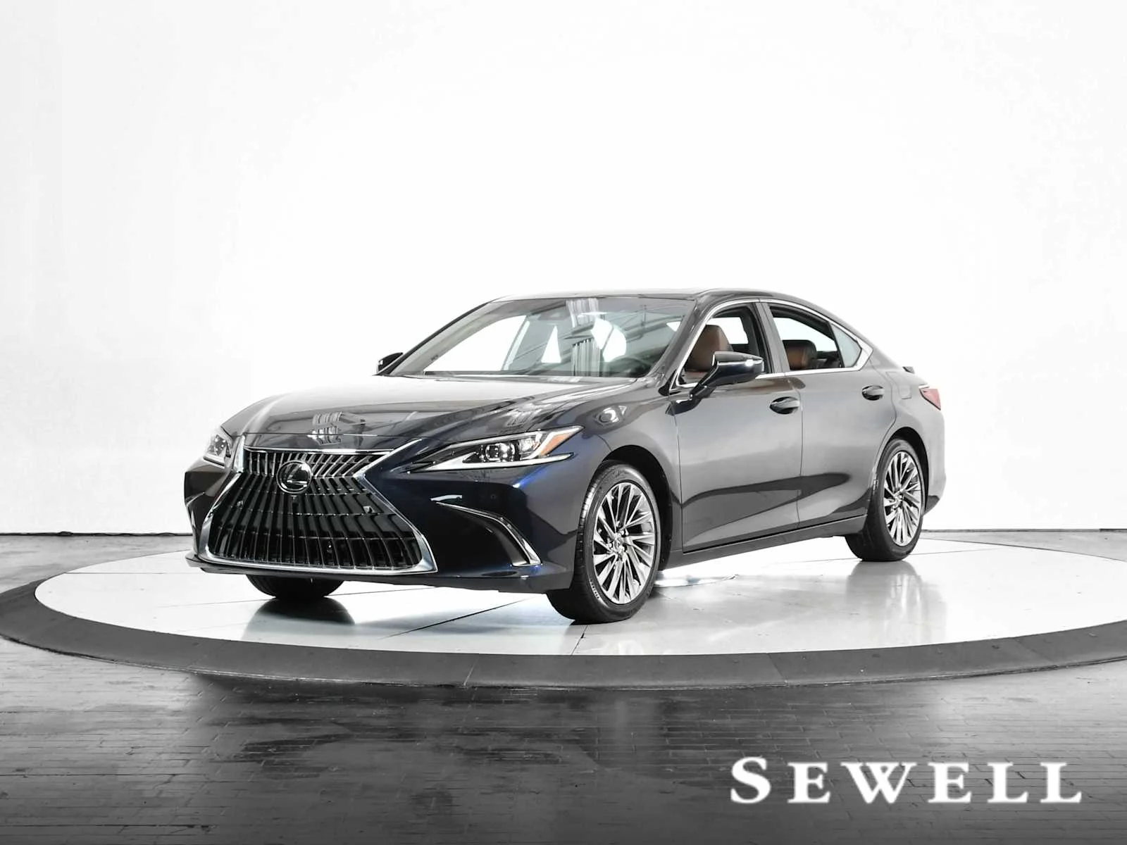 2025 Lexus ES 300h Luxury