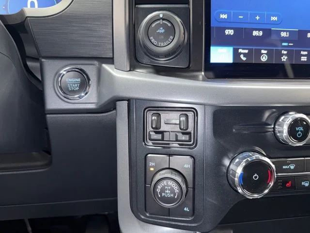 New 2026 Oxford White Ford XLT image 22