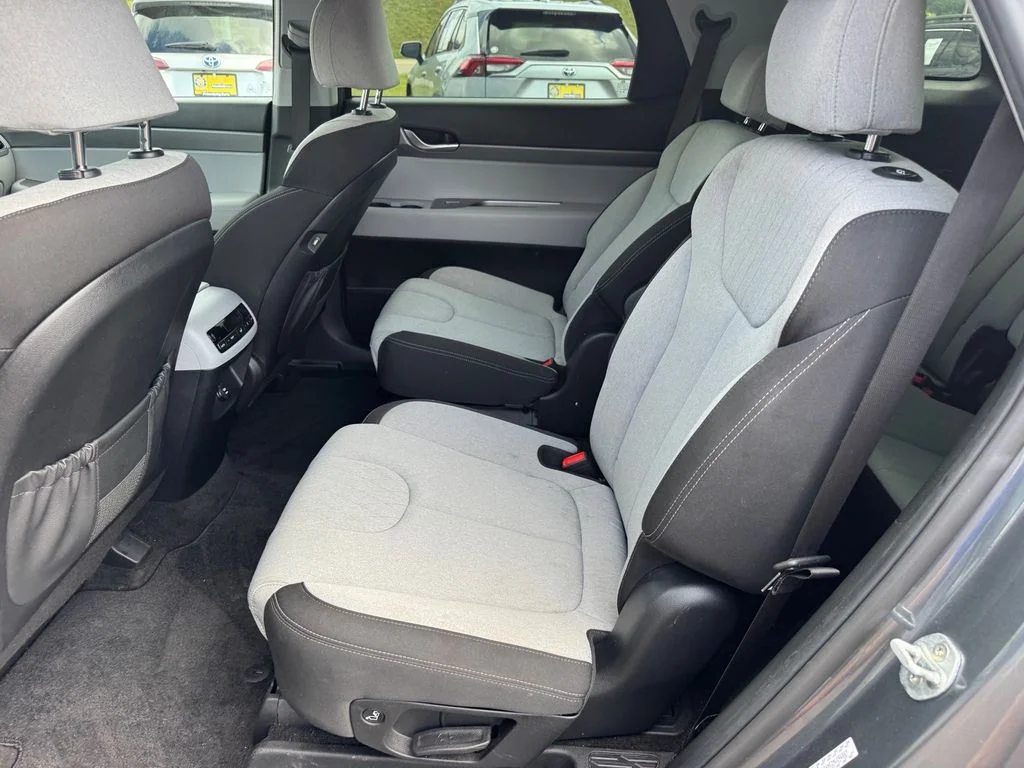Used 2021 Gray Hyundai SEL image 10