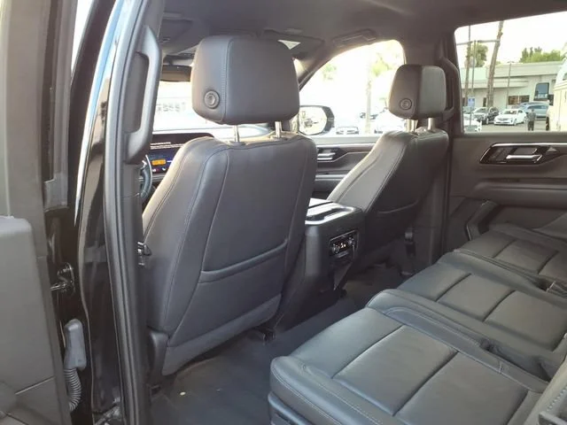Used 2025 Black Chevrolet Z71 image 15