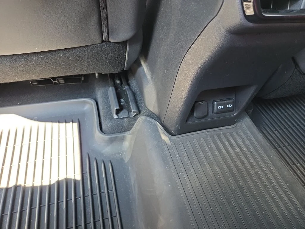 Used 2024 Gray Lexus 350 F SPORT Handling image 22