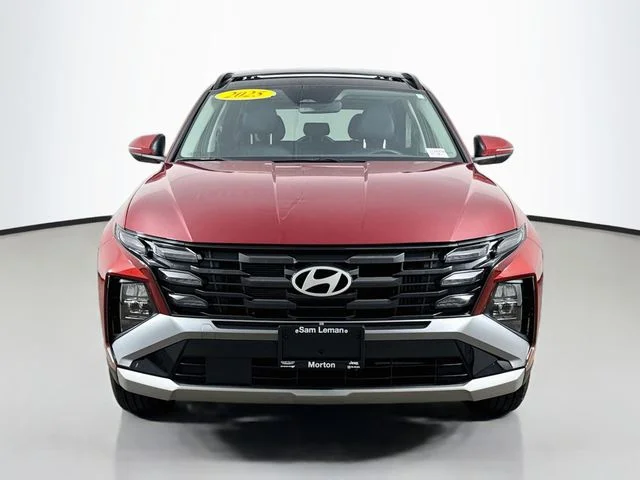 Used 2025 Red Hyundai SEL Convenience image 2