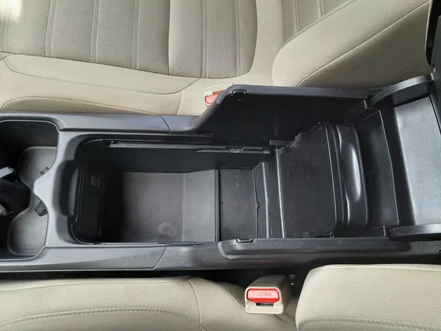 Used 2020  Honda EX image 28