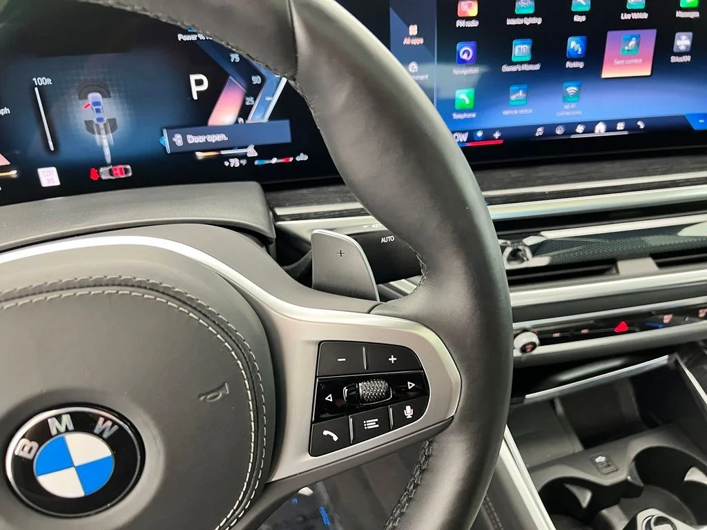 Used 2026 Gray Metallic BMW xDrive40i image 11