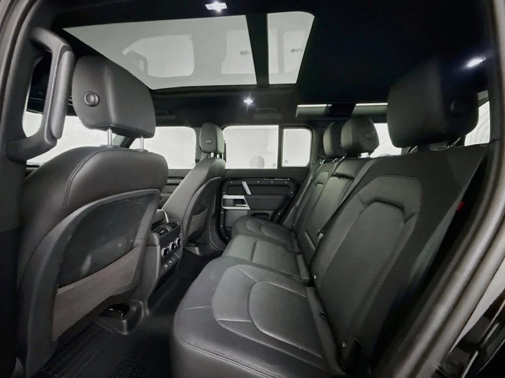 Certified Used 2024 Black Land Rover X-Dynamic SE image 23